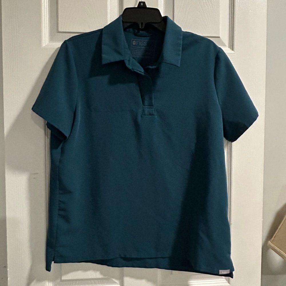Figs Polo scrub top